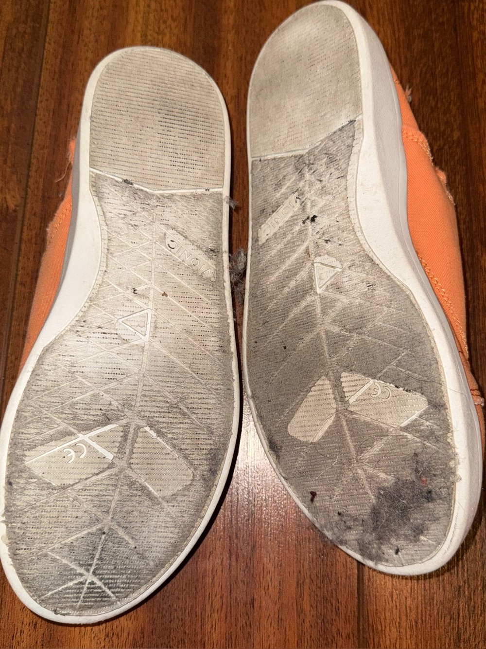 Vionic Breeze Women’s Marigold Shoes Sneakers - Picture 3 of 3